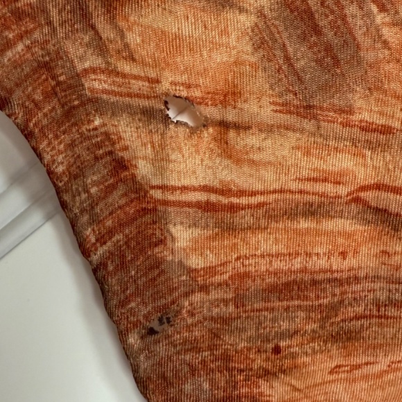 Vintage, Beautiful, Understated Silk Scarf - Picture 6 of 8